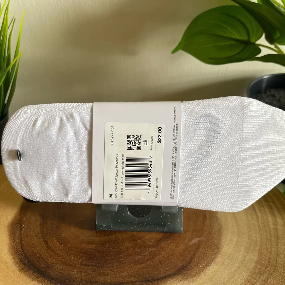 Nike Everyday Plus Lightweight Footie Socks 3-Pack size (Women’s foot size 6-10) - Picture 5 of 10